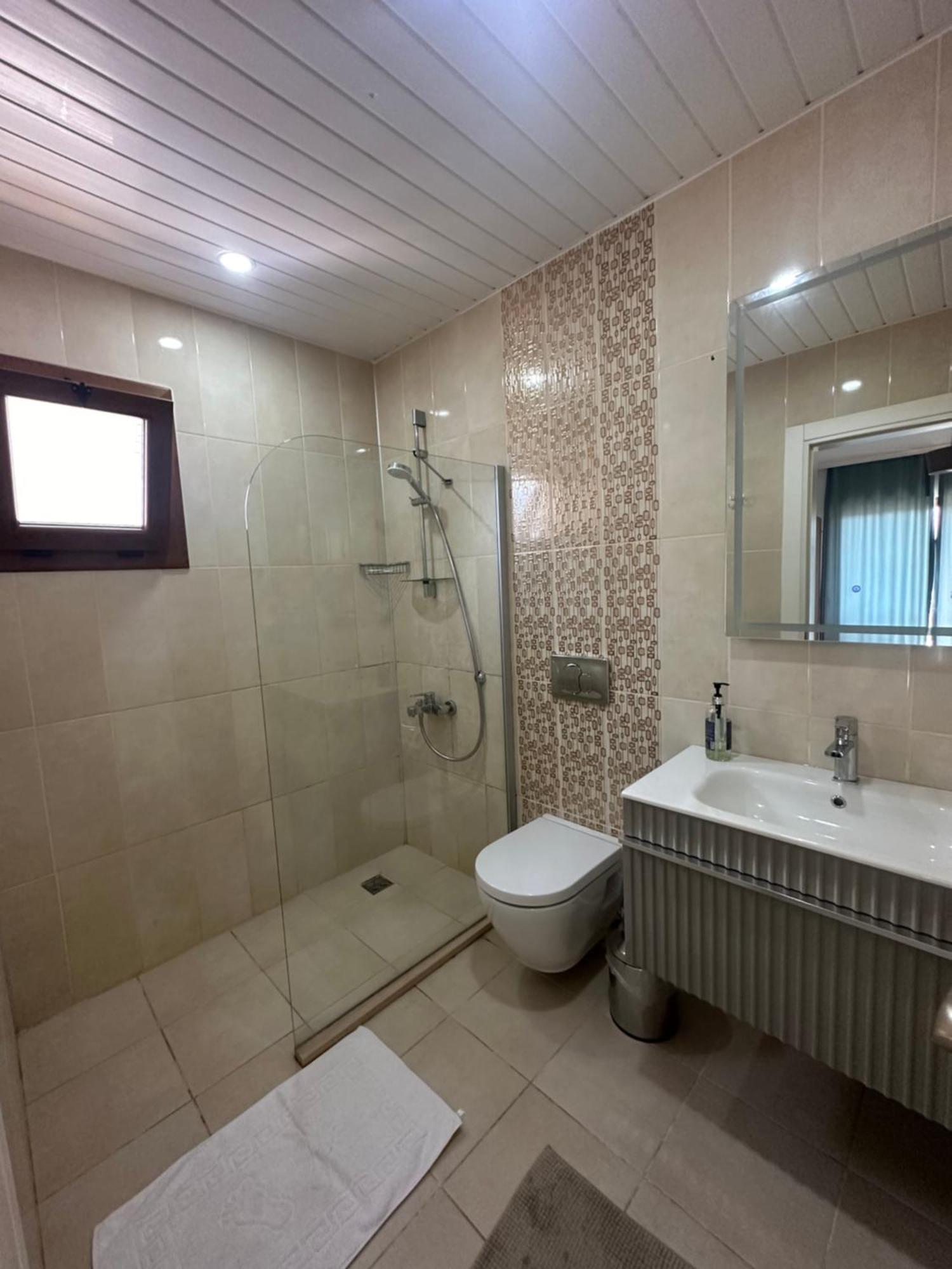 The Townhouse Apartment 카스 외부 사진